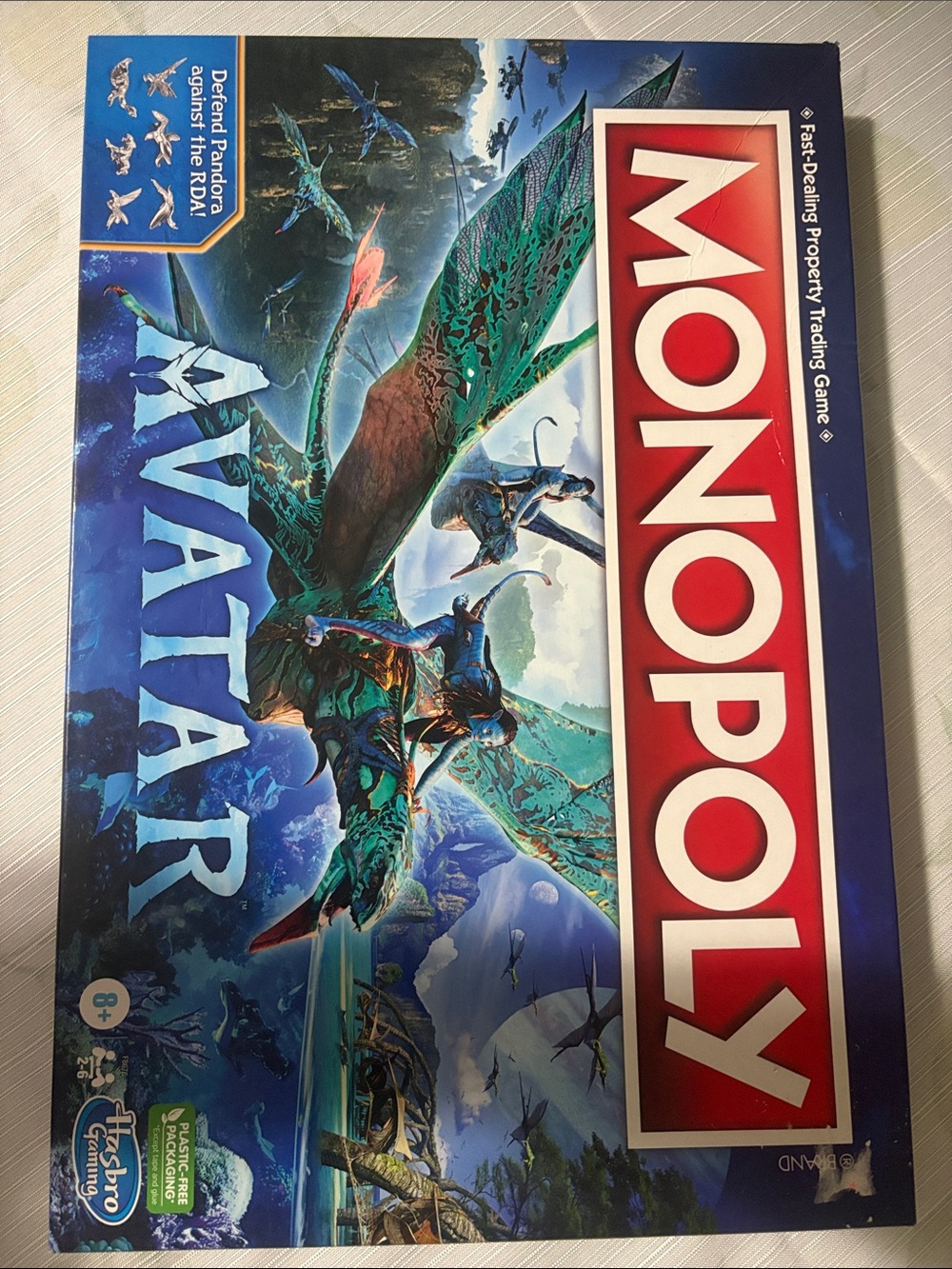 Hasbro Monopoly Avatar Edition - Blue, Green, Red